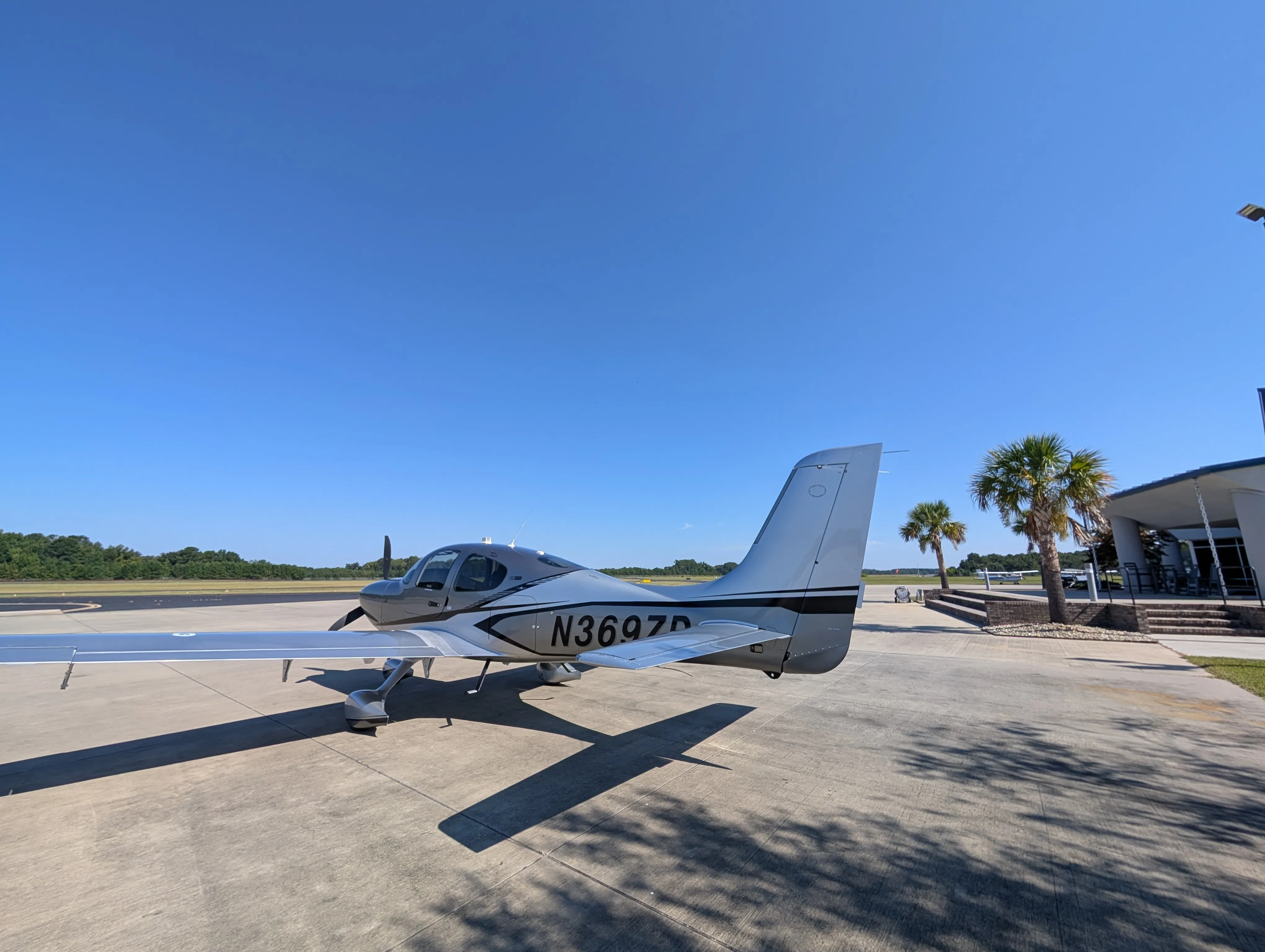 N369ZD, a silver 2025 Cirrus SR22 G7+, parked on the ramp