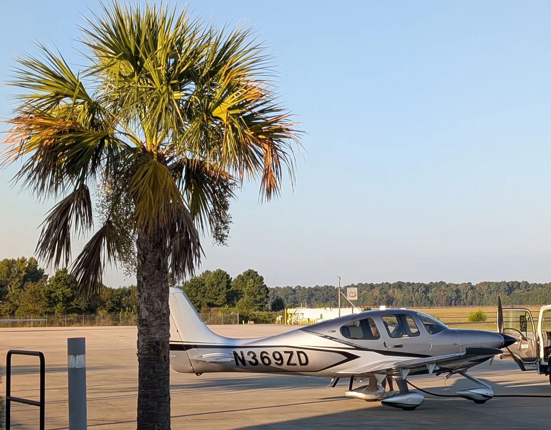 N369ZD, a silver 2025 Cirrus SR22 G7+, on the ramp at golden hour